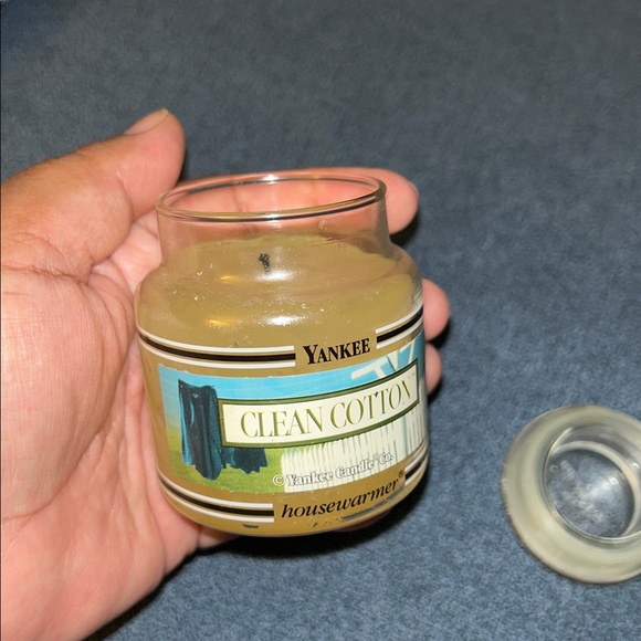 NWT Small Yankee Candle clean Cotton Jar Candle- 3.7 Oz - Picture 6 of 6